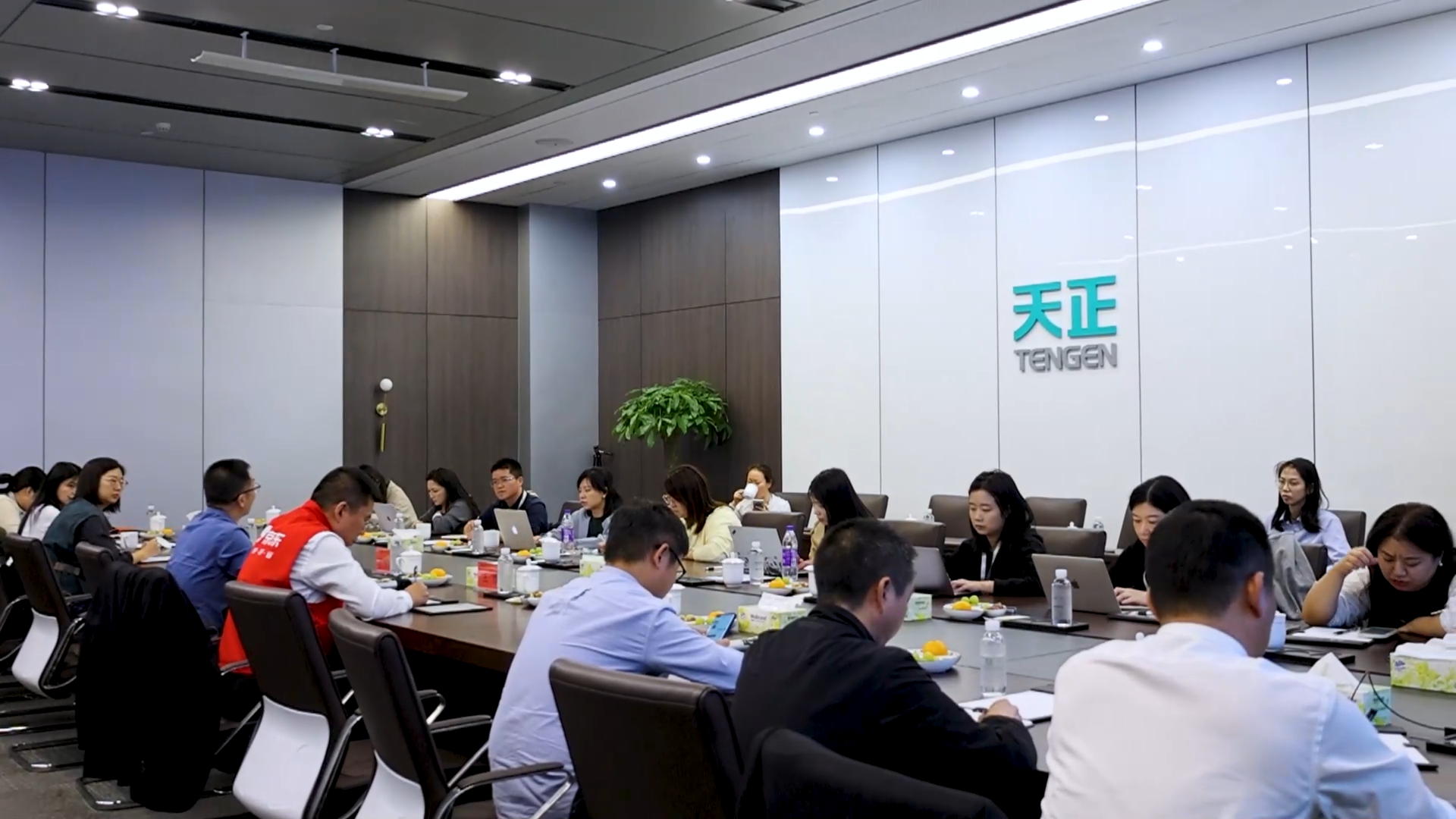 京东工业走进im电竞，探访产业数智化之路！